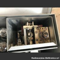 TBY-2 TBY-2 type CRI-43007  Ricetrasmettitore spalleggiabile del 1941 WW2  Frequenza operativa da 28 - 80  Mhz in AM Apparati radio