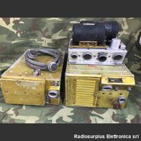 AN/ARC-3 AN/ARC-3  Stazione radio aeronautica, VHF 150-156 Mhz composta da:  Trasmettitore T-67/ARC-3  Ricevitore R-77/ARC-3  Alimentatore 28 Volt J-68/ARC-3 Apparati radio