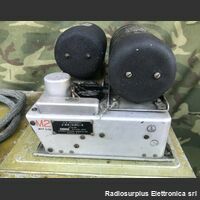 AN/ARC-3 AN/ARC-3  Stazione radio aeronautica, VHF 150-156 Mhz composta da:  Trasmettitore T-67/ARC-3  Ricevitore R-77/ARC-3  Alimentatore 28 Volt J-68/ARC-3 Apparati radio