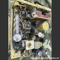 AN/ARC-3 AN/ARC-3  Stazione radio aeronautica, VHF 150-156 Mhz composta da:  Trasmettitore T-67/ARC-3  Ricevitore R-77/ARC-3  Alimentatore 28 Volt J-68/ARC-3 Apparati radio