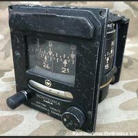 MGI Girodirezionale WWII  Microtecnica MGI  Utilizzato su aerei Italiani e Tedeschi Apparati radio militari