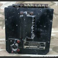 MGI Girodirezionale WWII  Microtecnica MGI  Utilizzato su aerei Italiani e Tedeschi Apparati radio militari