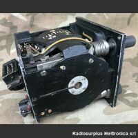 MGI Girodirezionale WWII  Microtecnica MGI  Utilizzato su aerei Italiani e Tedeschi Apparati radio militari