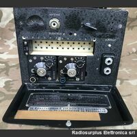 ER-69-A STTA ER-69-A  Ricetrasmettitore Aeronautico WWII  12 canali in banda UHF 225-400 Mhz Apparati radio
