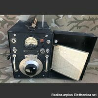 BC-909-D BC-909-D  Frequenzimetro ad assorbimento per la calibrazione di apparati radio  Frequenza operativa da 150 a 234 Mhz Accessori per apparati radio Militari