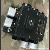 CW-62007A CW-62007A  Scatola di giunzione aeronautica facente parte del sistema radio RU-16/17/18 Accessori per apparati radio Militari