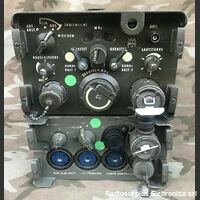 RT-70/GRC + AM-65/GRC RT-70/GRC + AM-65/GRC   Ricetrasmettitore in sintonia continua da 47 a 58  Mhz in FM Apparati radio