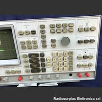 HP 3585A HP 3585A      Analizzatore di spettro ad alte prestazione  Range di frequenza da 20 Hz a 40 Mhz risoluzione 0,1 Hz Strumenti