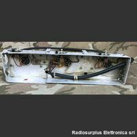 FT-220-A FT-220-A  Rack di montaggio per ospitare contemporaneamente  tre ricevitori radio aeronautici della serie ARC-5. Accessori per apparati radio Militari