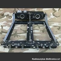 MT-71/ARC-5 MT-71/ARC-5  Supporto a dopppio scomparto per il montaggio di due trasmettitori radio aeronautici della serie AN/ARC-5. Accessori per apparati radio Militari