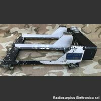 MT-71/ARC-5 MT-71/ARC-5  Supporto a dopppio scomparto per il montaggio di due trasmettitori radio aeronautici della serie AN/ARC-5. Accessori per apparati radio Militari
