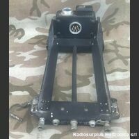 MT-7A/ARR-2 MT-7A/ARR-2  Supporto trasmettitori radio aeronautici della serie AN/ARC-5. Accessori per apparati radio Militari