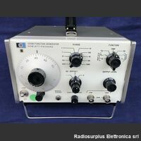 HP3310B HP 3310B  Generatore di funzioni da 0.0005 Hz to 5 MHz Strumenti