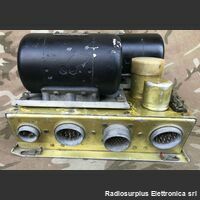 J-68/ARC-3 J-68/ARC-3  Scatola di derivazione con alimentazione  della stazione radio AN/ARC-3 Accessori per apparati radio Militari