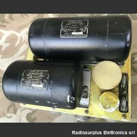 J-68/ARC-3 J-68/ARC-3  Scatola di derivazione con alimentazione  della stazione radio AN/ARC-3 Accessori per apparati radio Militari