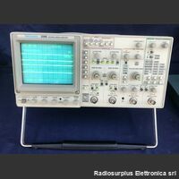 TEK2246 TEKTRONIX 2246    Oscilloscopio 4 canali 100 Mhz Strumenti