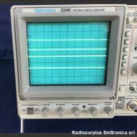 TEK2246 TEKTRONIX 2246    Oscilloscopio 4 canali 100 Mhz Strumenti