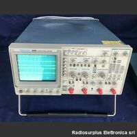 TEK2246 TEKTRONIX 2246    Oscilloscopio 4 canali 100 Mhz Strumenti