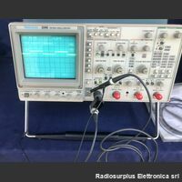 TEK2246 TEKTRONIX 2246    Oscilloscopio 4 canali 100 Mhz Strumenti