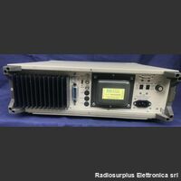 HP 8165A Programmable Signal Source  HP 8165A  Generatore di funzioni con sweep   programmabile da 1 millHz a 50 Mhz Strumenti