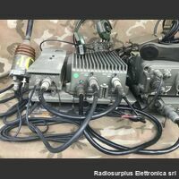 RV-3/13/V25 RV-3/13/V25  Stazione radio veicolare in VHF FM da 26 a 71,95 Mhz  Composta da :ricetrasmettitore ER-95A/I, amplificatore lineare AM-215A/I Apparati radio