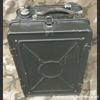 P-407 P-407  Ricetrasmettitore di costruzione RUSSA,  in FM da 52 a 60 Mhz. Apparati radio