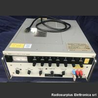 FLUKE 332D/AB FLUKE 332D/AB  Generatore e calibratore di tensioni continue da 0 - 1111 Volt Strumenti