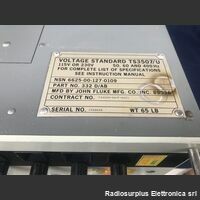 FLUKE 332D/AB FLUKE 332D/AB  Generatore e calibratore di tensioni continue da 0 - 1111 Volt Strumenti