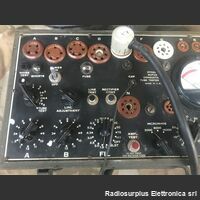 I-177-A + MX-949A/U Tube Tester I-177-A + Adapter kit MX-949A/U  Prova valvole  U.S. Army + adattatore  In ottimo stato, con manuale originale. Test e Strumenti di Misura Militari