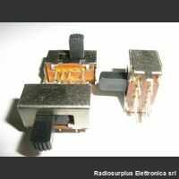 CDS1V3P2P Commutatore da Circuito stampato 2vie 3 posizioni . Angolare Commutatori e Interruttori