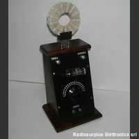 DBD GV-10 Radio Galena verticale con bobina a nido d'api Apparati radio civili