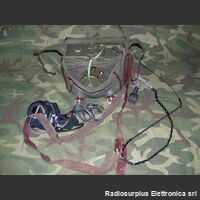 R-205 Ricetrasmettitore portatile  R-205 Apparati radio militari