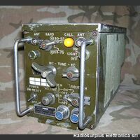 R-442A Ricevitore VHF R-442A/VRC Apparati radio militari