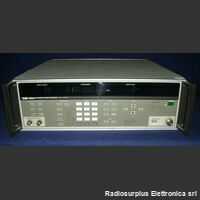 FLUKE 6062A Synthesized RF Signal Generator FLUKE 6062A Strumenti