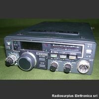 IC-20 Ricetrasmettitore  ICOM IC-120 Apparati radio civili