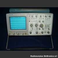 TEK 2445B opt. GPIB Oscilloscope TEK 2445B opt. GPIB Strumenti