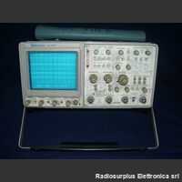 TEK 2445B  Oscilloscope TEK 2445B Strumenti