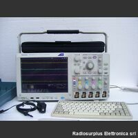 TEKTRONIX DPO 5054 Digital Phosphor Oscilloscope TEKTRONIX DPO 5054 Strumenti