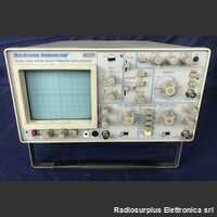 BECKMAN INDUSTRIAL 9020 Dual-Trace Delay-Timebase Oscilloscope BECKMAN INDUSTRIAL 9020 Strumenti
