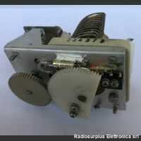 334373 Condensatore Variabile con controller motorizzato   10 - 200 PF Componenti elettronici