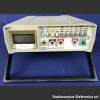  FLUKE 8010A -120V- Digital Multimeter  FLUKE 8010A Strumenti