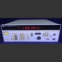 HP 3335A Synthesizer/Level Generator HP 3335A da revisionare Strumenti