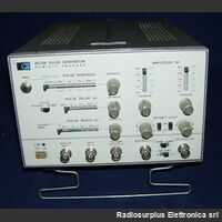 HP 8013B Pulse Generator HP 8013B Strumenti