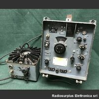 P-326 P-326 Ricevitore Portatile Russo di costruzione Ungherese Apparati radio
