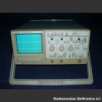 TEKTRONIX TAS 250 Oscilloscope TEKTRONIX TAS 250 Strumenti