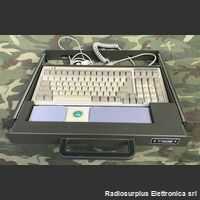 KUB-TRKB-R Cassetto scorrevole da rak 19" con tastiera KUB-TRKB-R Accessori per apparati radio Militari