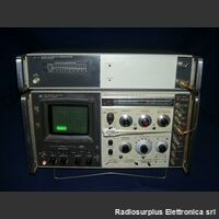 Spectrum Analyzer HP 141T Spectrum Analyzer HP 141T + HP8555A (RF-Section) + HP8552B (IF-Section) Strumenti