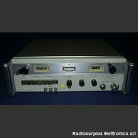 HP 8614A Signal Generator HP 8614A -da revisionare Strumenti