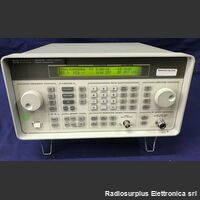 HP 8648B Signal Generator HP 8648B Strumenti