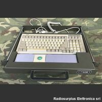 KUB-TRKB-R Cassetto scorrevole da rak 19" con tastiera KUB-TRKB-R Accessori per apparati radio Militari